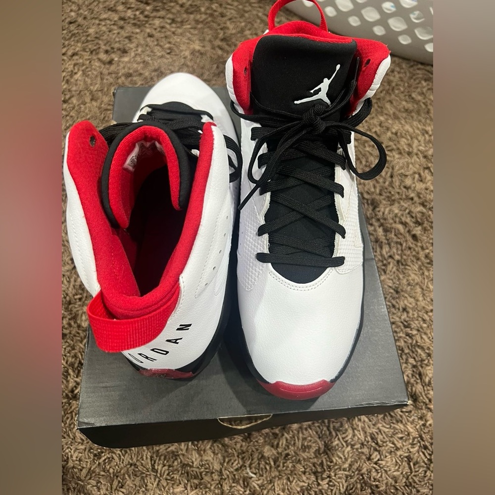 Jordan Lift On Basketball sneakers